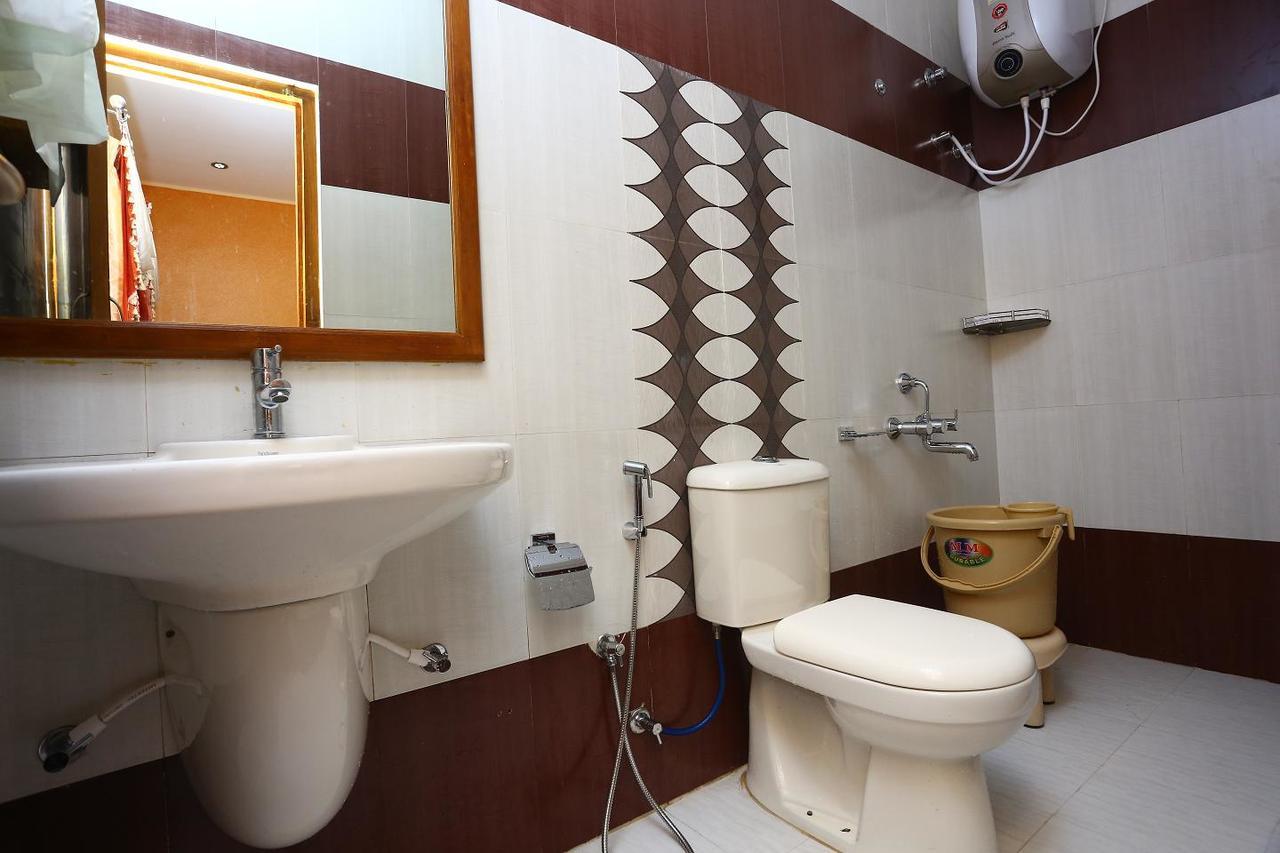 Mmr Grand Inn Уті Екстер'єр фото