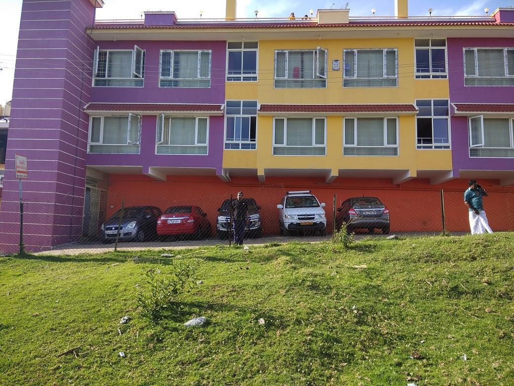 Mmr Grand Inn Уті Екстер'єр фото