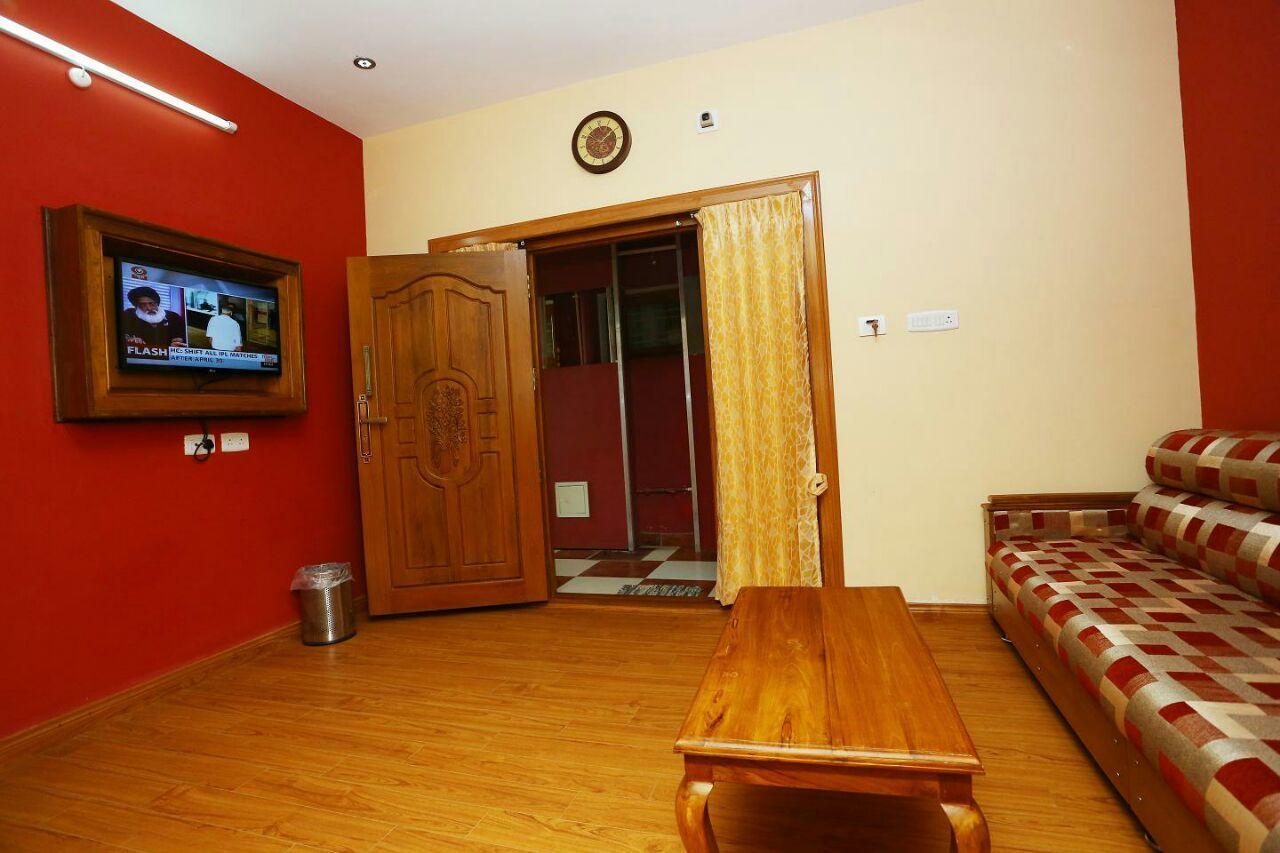 Mmr Grand Inn Уті Екстер'єр фото